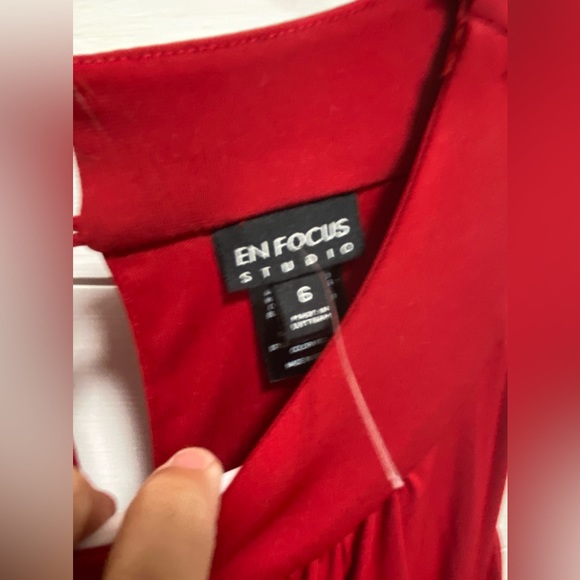 Enfocus Studio Red long sleeveless dress - Picture 3 of 3